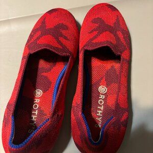 Rothy's girls loafers red camo size 2